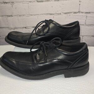 ROCKPORT MENS ESSENTIAL DETAILS WATERPROOF OXFORD, APRON TOE, BLACK SIZE 8